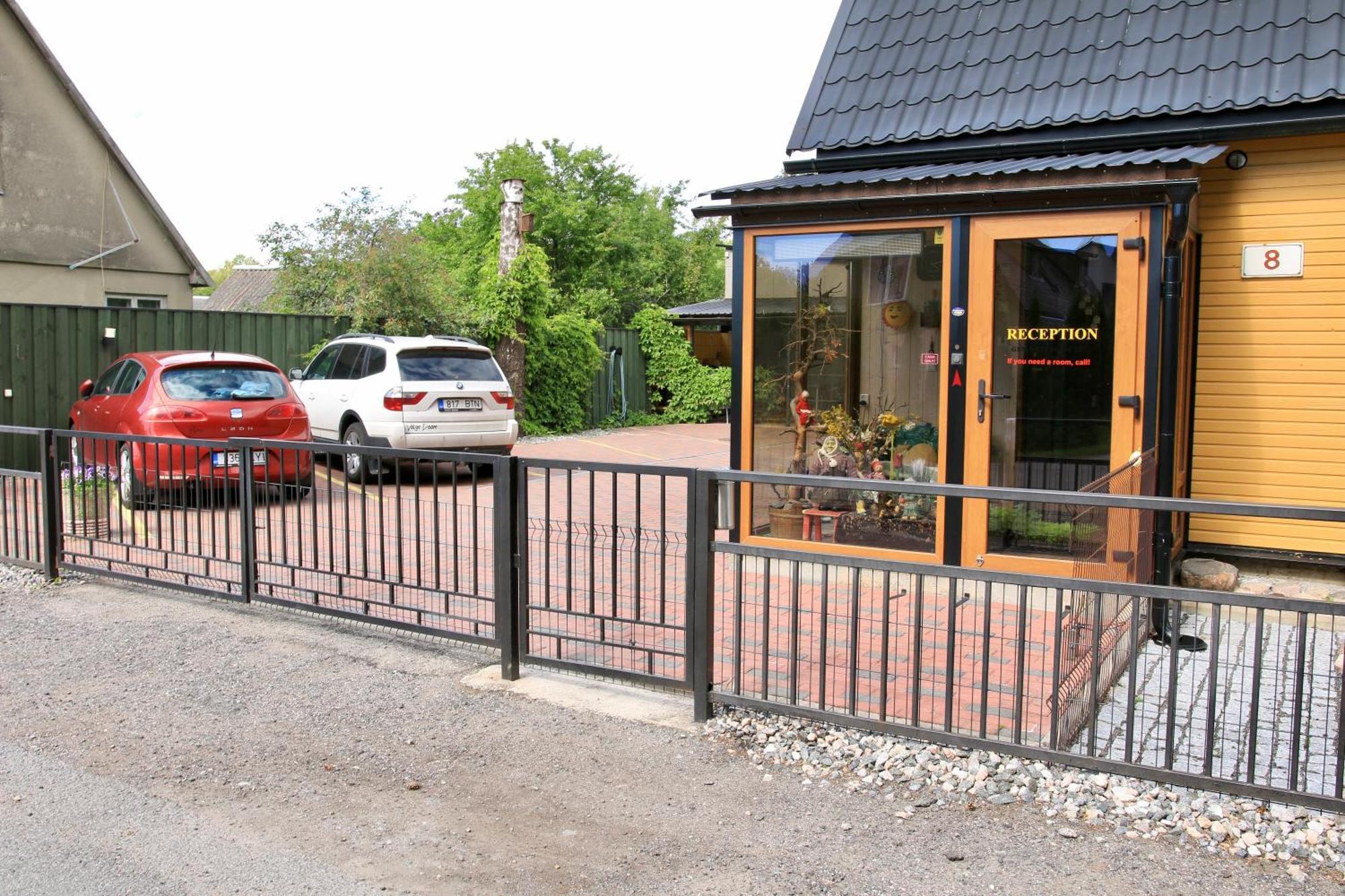 Guesthouse Maenniku Pärnu Exterior foto